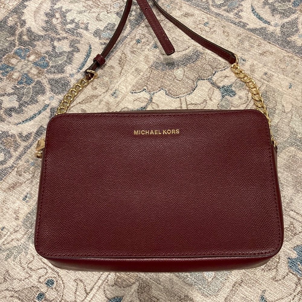 Michael Kors Jet Set Large Saffiano Leather Crossbody Bag in Burgundy EUC